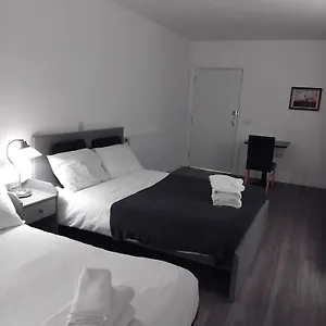 Victoria Park House Hostel